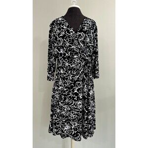 Chico's Faux Wrap Dress Floral Black & White Chicos Size 2